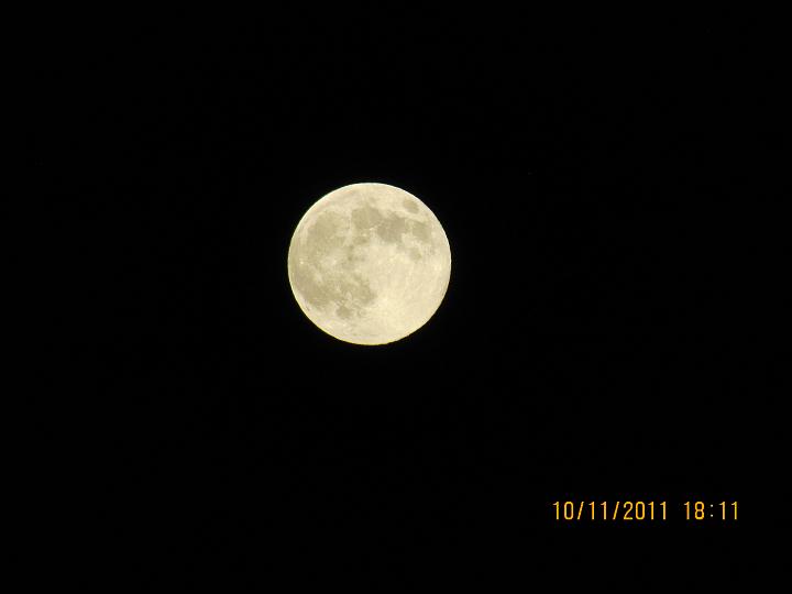 Moon 2011.JPG